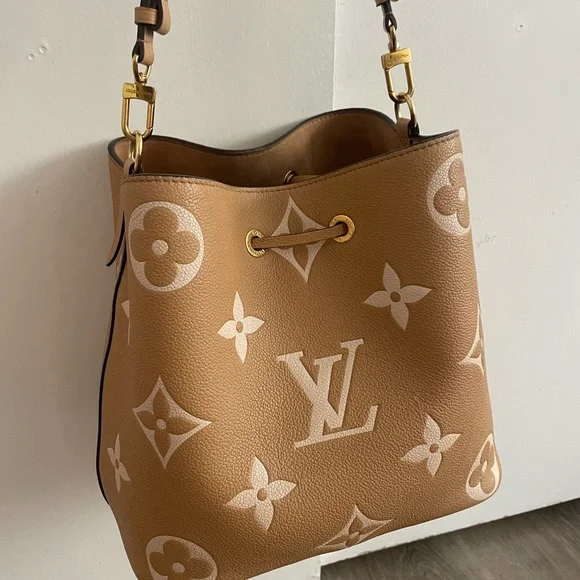 Authentic Louis Vuitton Bicolor Monogram Empreinte Giant NéoNoé MM Noe w/Pouch - Picture 9 of 12